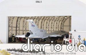 El avión supersónico silencioso de la NASA calienta motores