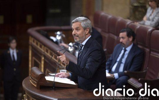 El PP insiste en que apoya el impuesto a las multinacionales pero no el "hachazo fiscal" del Gobierno