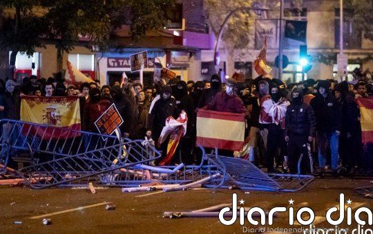 El PSOE reprocha al PP que no condene la manifestación "fascista" frente a Ferraz y pide a Feijóo que se pronuncie