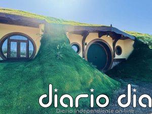 El pueblo en la Sierra de Gredos que permite dormir en una aldea Hobbit de cuento al estilo 'El Señor de los Anillos'