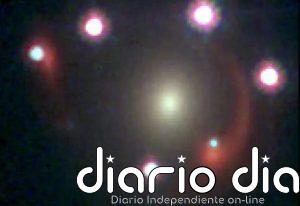 El telescopio espacial Webb localiza el primer 'zig-zag de Einstein'