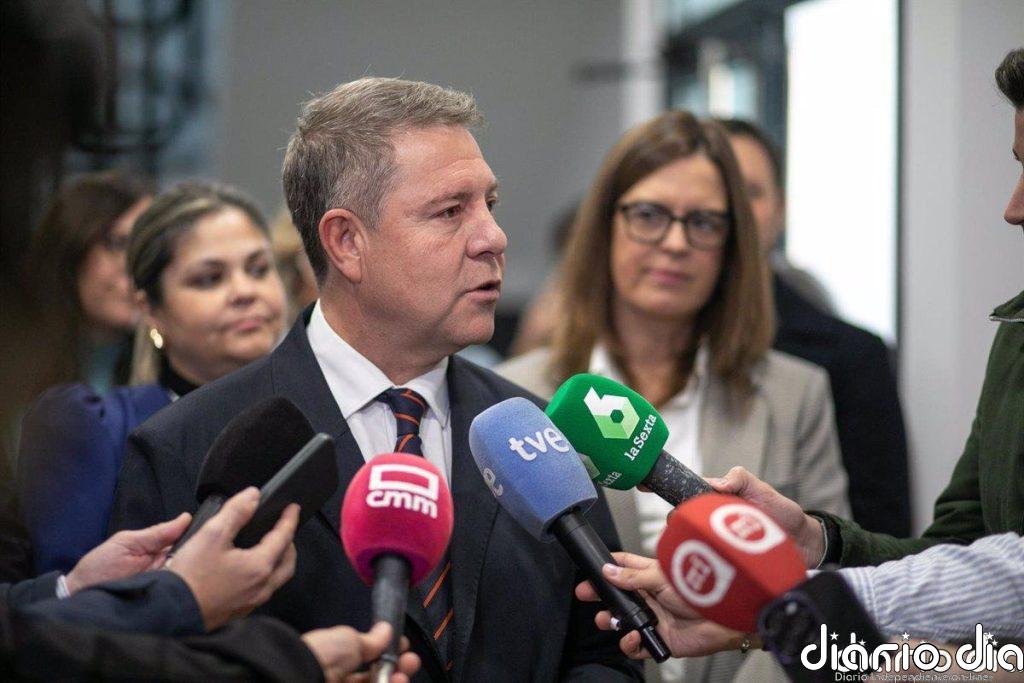 García-Page, tras declarar Lobato, advierte de que "ninguna militancia obliga a ser cómplice"