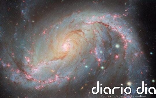 Hubble observa un espectáculo de luces en la galaxia NGC 1672