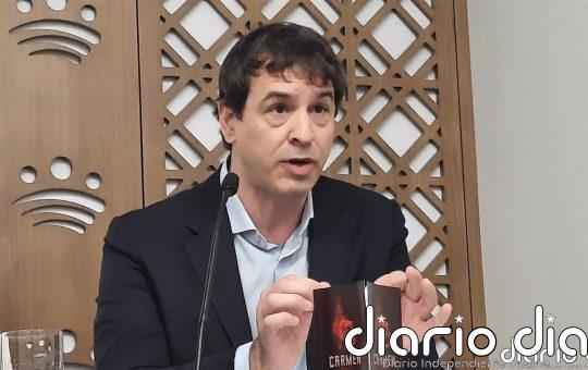 La juez llama a declarar como imputados al hermano de Sánchez y al líder del PSOE extremeño el 9 de enero