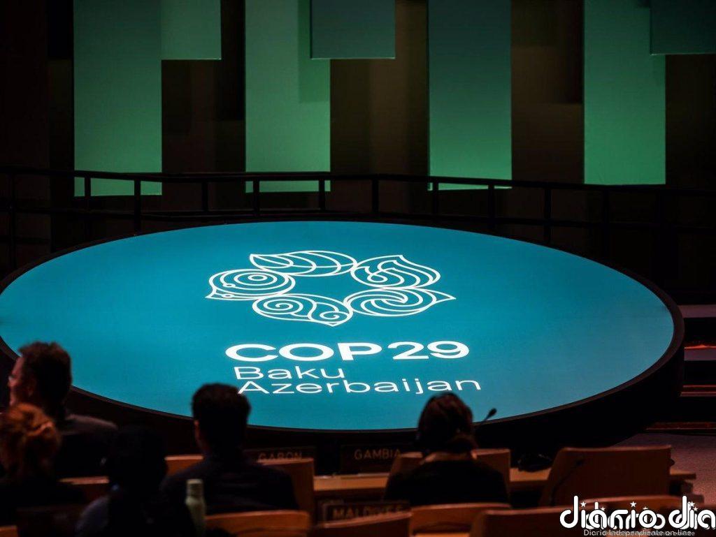 Las conversaciones para el acuerdo final de la COP29 se alargan hasta la madrugada en su sesión de clausura