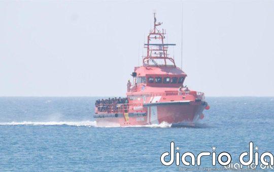 Llegan ocho pateras en las últimas horas con más de 450 migrantes a las islas de El Hierro y Lanzarote