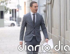 Lobato preguntó a Sánchez Acera cómo había conseguido el 'email': "Porque llega, lo tienen los medios"