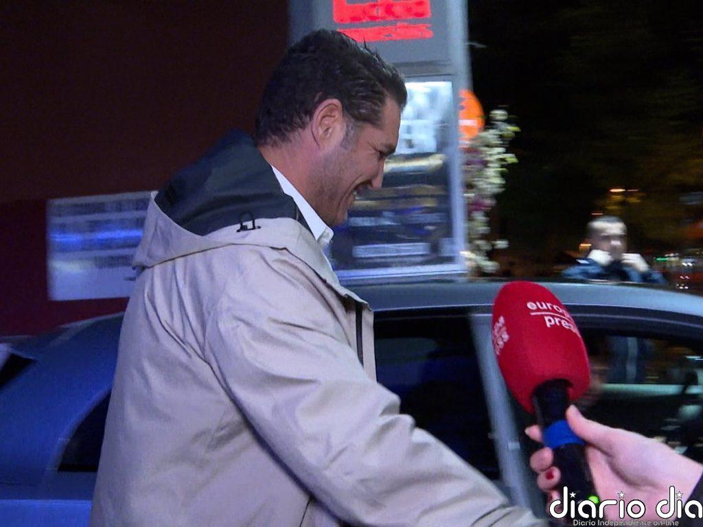 Manu Tenorio reaparece tras la polémica: "Estoy bien"