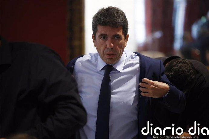 Mazón: "Entiendo la indignación social y por supuesto me quedo a recibirla"