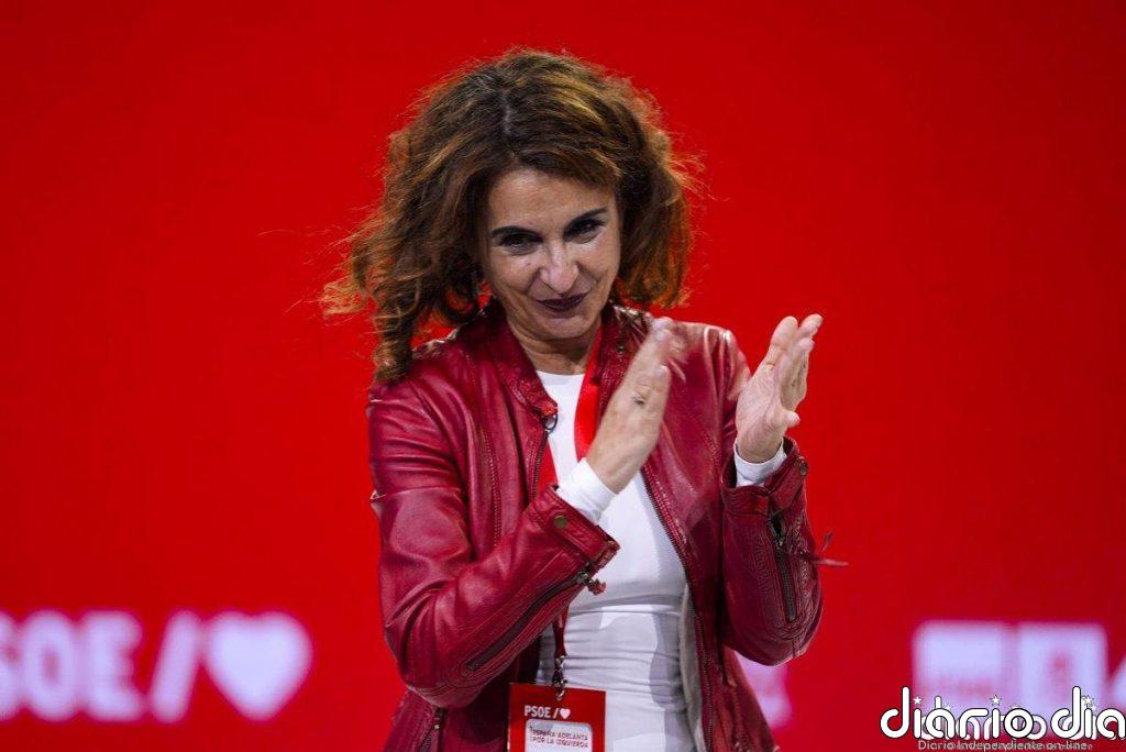 Montero acusa al PP de "politizar la Justicia": "Quieren que se hable de corrupción basada en mentiras"