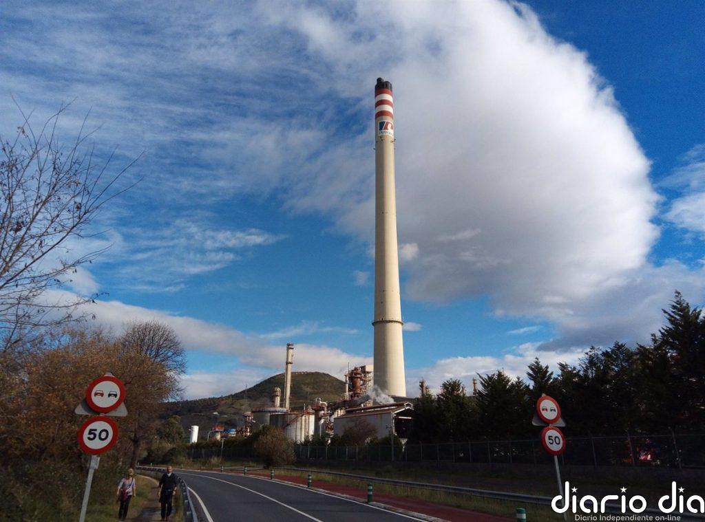 Repsol afirma que con la caída del impuesto "el problema ha terminado" y reactiva inversiones en España