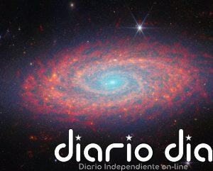 Webb traza en infrarrojo una galaxia espiral a 40 millones de años luz