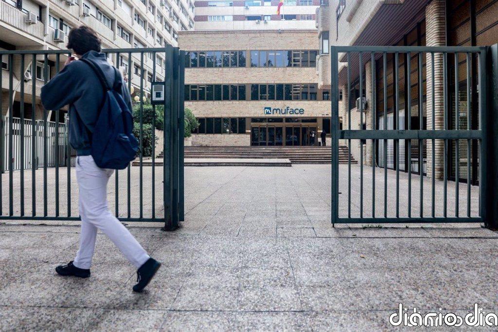 Asisa y DKV siguen valorando los nuevos pliegos de Muface tras abandonar Adeslas la licitación
