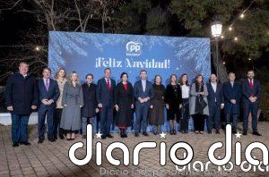 Ayuso cree que los problemas del Gobierno no los tapa "ni Franco": "No hay pan para tanto chorizo"