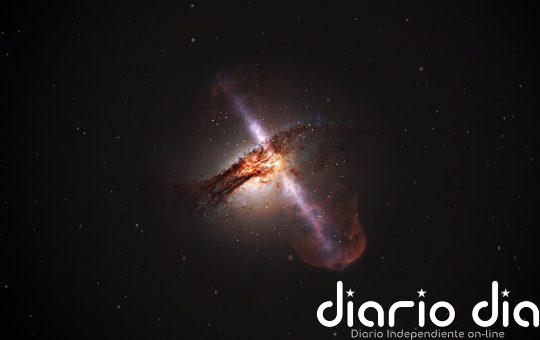 Detectado un agujero negro enorme en el universo más temprano