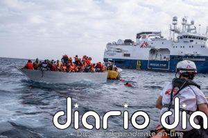 El barco de MSF deja de rescatar migrantes en el Mediterráneo