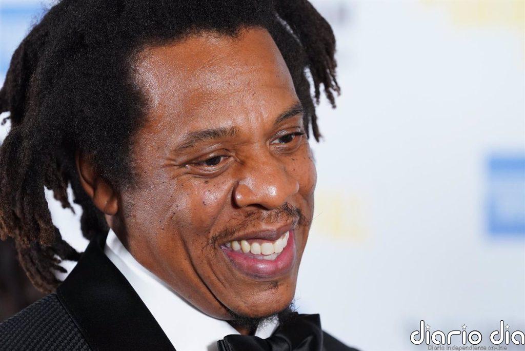 El rapero Jay-Z, acusado por violar a una niña de 13 años en el año 2000 junto con Sean 'Diddy' Combs