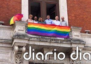 El Supremo avala colocar la bandera LGBTI en edificios públicos el día del orgullo gay por no ser un símbolo partidista