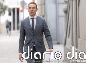 El TS decide no imputar "por ahora" a la asesora de Moncloa que envió a Lobato el 'email' sobre el novio de Ayuso