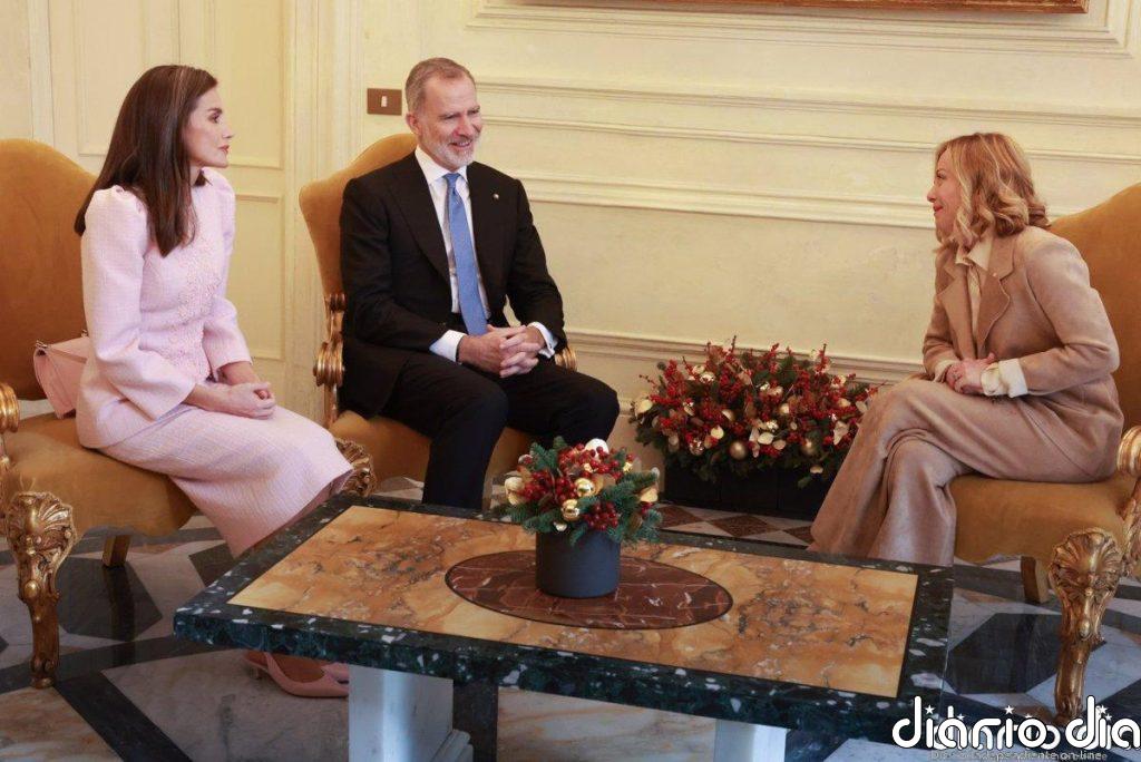 Felipe VI defiende ante el Parlamento italiano que se debe dar a los inmigrantes un "trato digno"