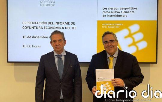 IEE estima un alza del PIB del 3% en 2024 y del 2,1% en 2025, pero avisa del avance "limitado" en inversión