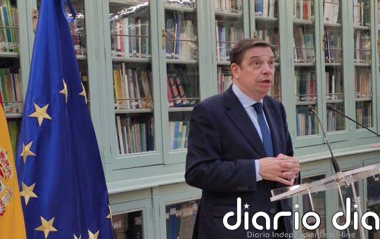 Planas reitera su rechazo al plan "radical" de Bruselas que hace "inviable" la pesca en el Mediterráneo