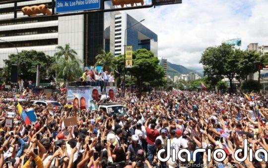Suspenso en Venezuela por investidura presidencial el 10 de enero