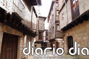 Así es "el pueblo más bonito para visitar en enero de 2025" según National Geographic: nieve, luces y turrón