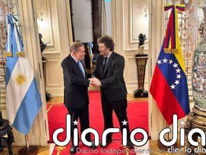 Edmundo González promete que entrará en Venezuela "por cualquier medio que sea" para reclamar la Presidencia