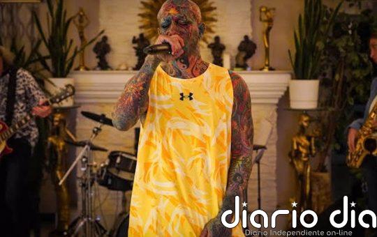 Irán condena a muerte a un cantante de pop por insultar a Mahoma