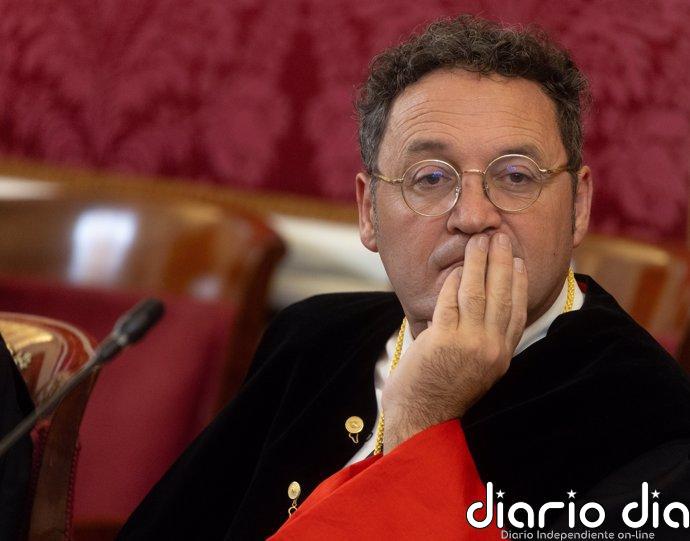 La UCO dice que el fiscal general habría cambiado de móvil una semana después de que el Supremo le encausara
