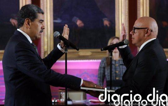 Maduro promete el inicio de un "periodo de paz" en su toma de posesión como presidente de Venezuela