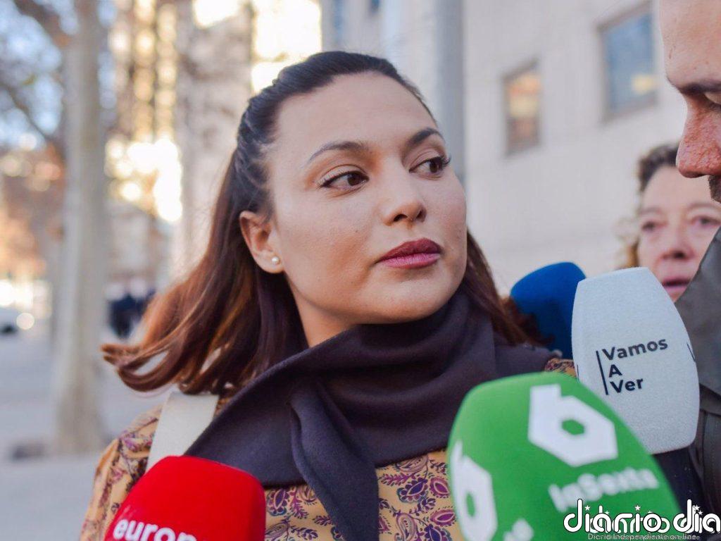 Mouliáa no descarta que Errejón le echase algo en la copa y asegura que el político la tocó a pesar de que se negó