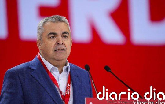 PSOE dice que Feijóo no acude a los actos por la muerte de Franco para "no enfadar" a Ayuso: "Su pasado lo persigue"