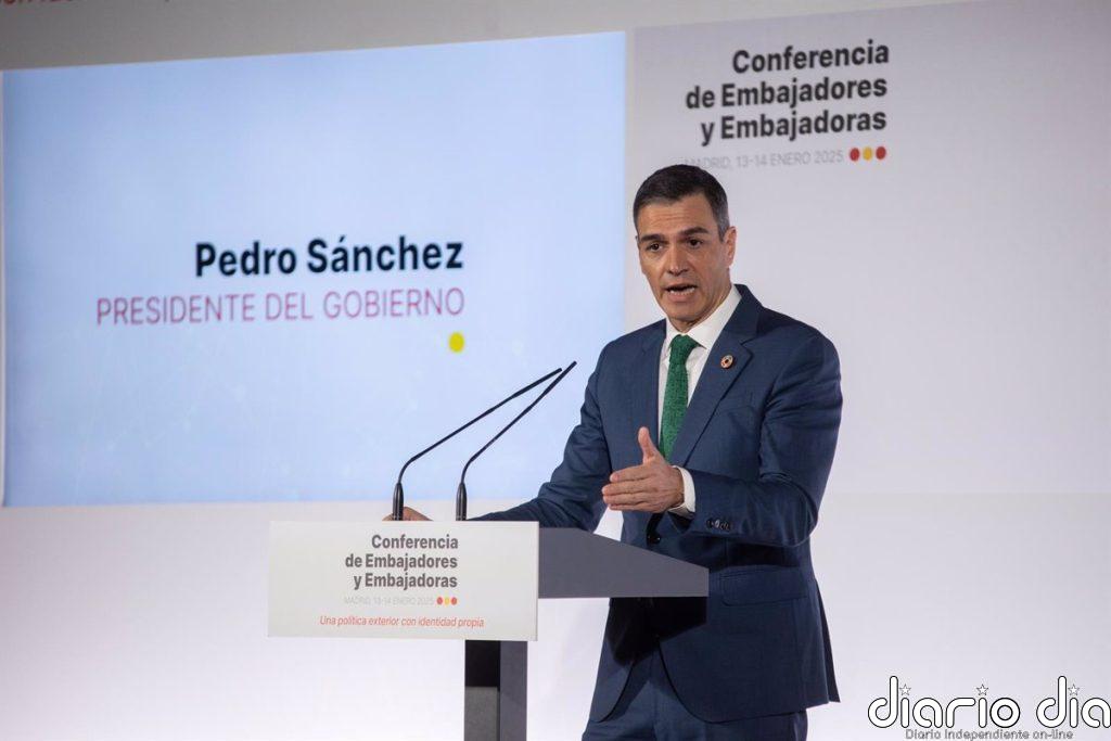 Sánchez reivindica una España abierta y que defiende con determinación los valores de la Constitución