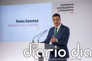 Sánchez reivindica una España abierta y que defiende con determinación los valores de la Constitución