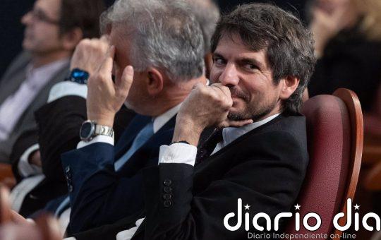 AV.- El INAEM se limitará a la producción artística y una dirección general asumirá el fomento de las artes escénicas