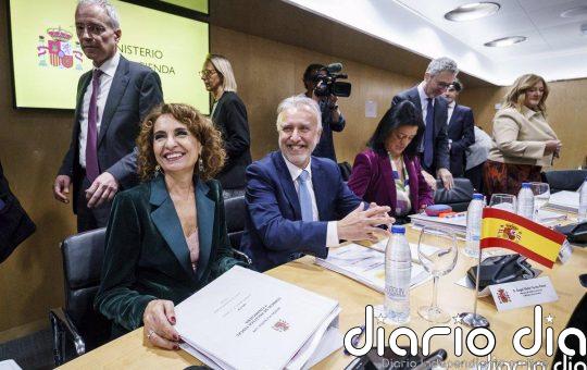 El CPFF aprueba la quita de deuda y Montero carga contra la "deslealtad inédita" de las CC.AA. del PP