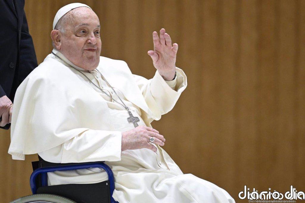 El Papa presenta una ligera mejoría, según el Vaticano
