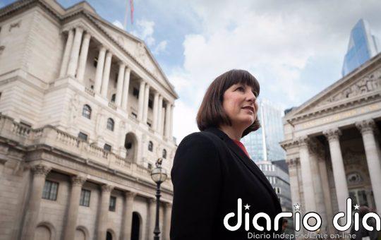 El PIB del Reino Unido repuntó un 0,1% en el cuarto trimestre y creció un 0,9% en 2024