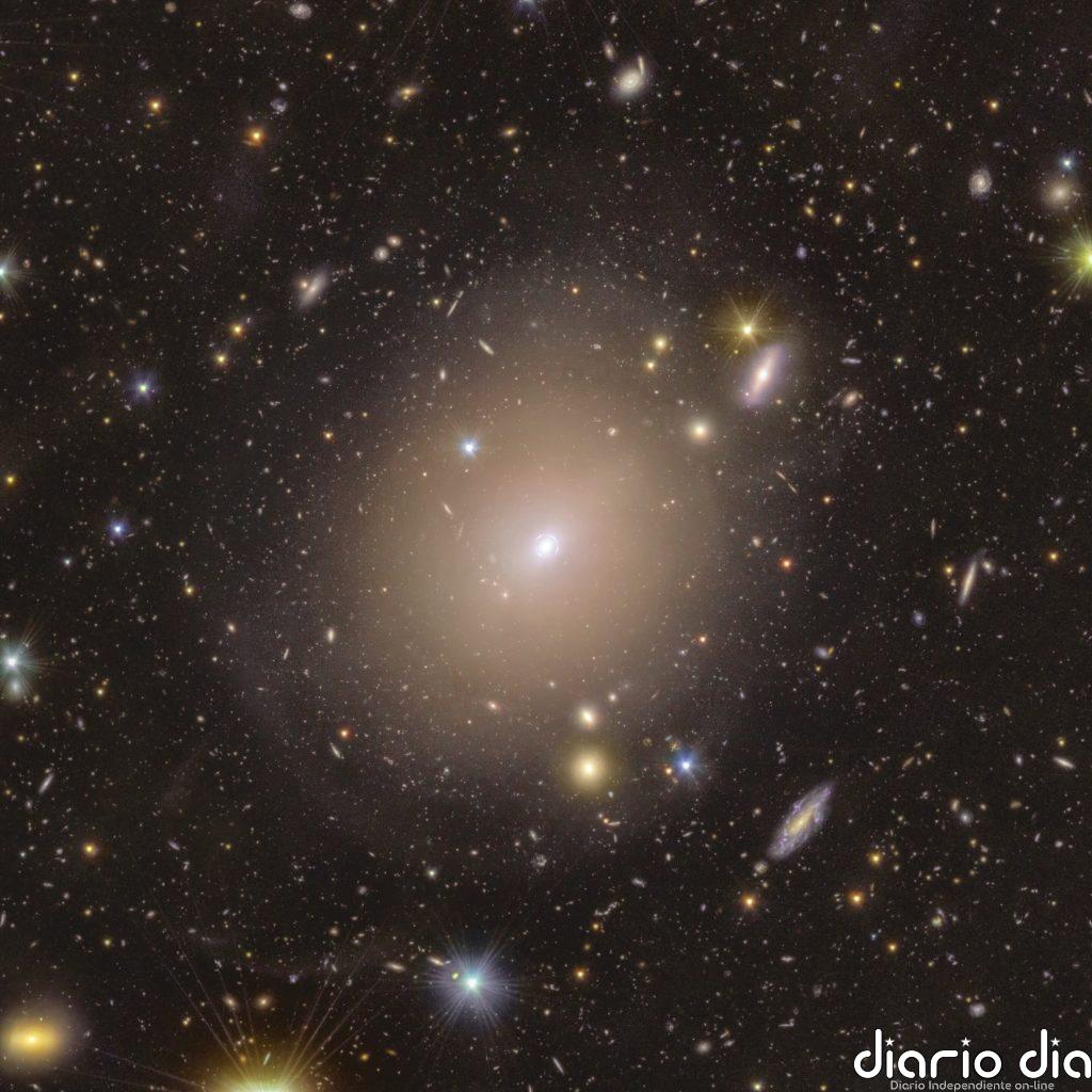 El Telescopio Euclid descubre el anillo de Einstein perfecto