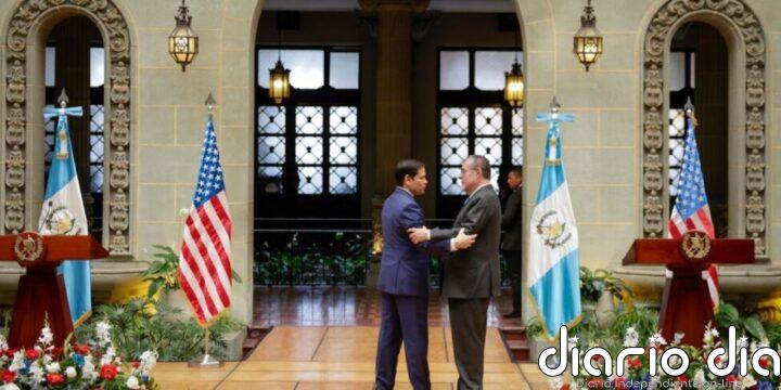Estados Unidos tuerce el brazo a América Central para contener migrantes