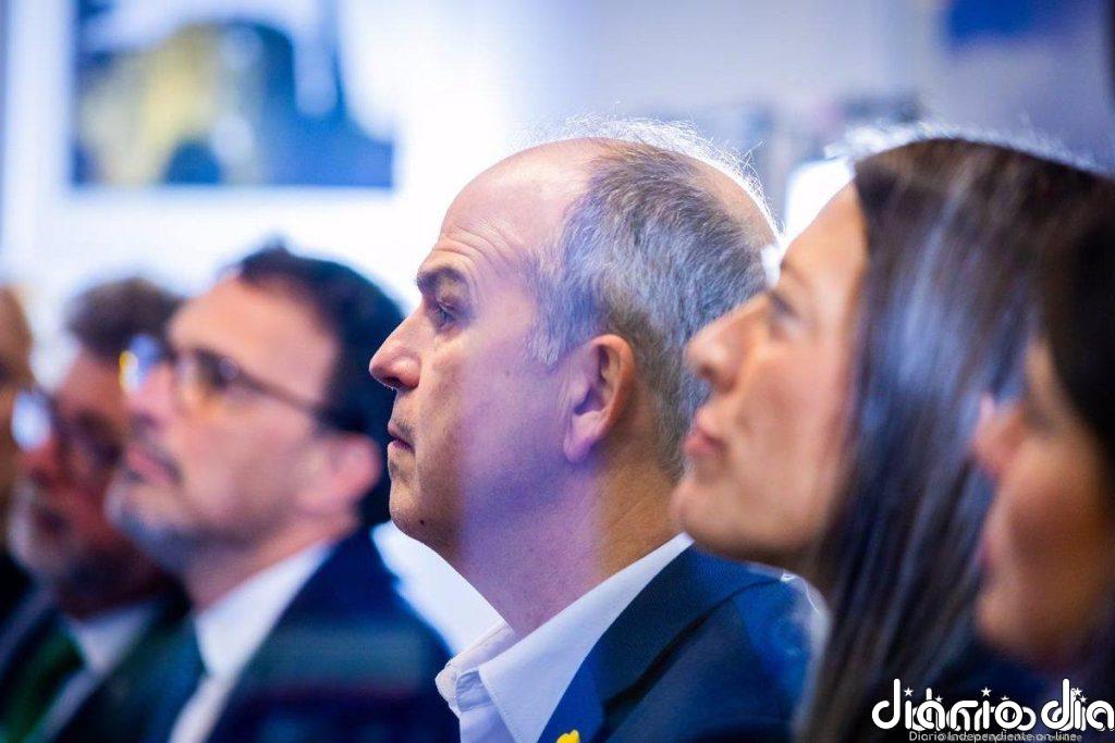 Junts revela que hay contactos con Sumar por la reducción de jornada pero admite que tiene "muchas dudas" ante la medida