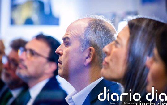 Junts revela que hay contactos con Sumar por la reducción de jornada pero admite que tiene "muchas dudas" ante la medida