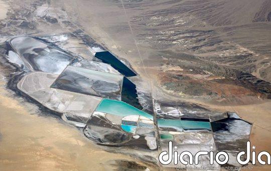 Un método más limpio de extraer litio, el mineral clave de las baterías