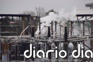 El Aeropuerto londinense de Heathrow reanuda sus vuelos tras el cierre por un incendio en una subestación eléctrica