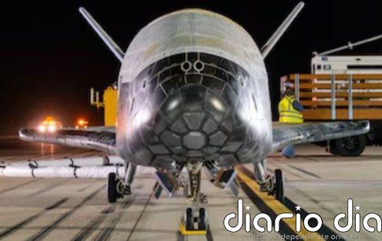 El avión espacial secreto de EEUU vuelve a la Tierra tras 434 días