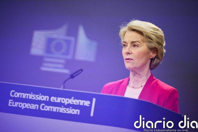 Von der Leyen insta a los 27 a hacer los "deberes" y elevar gasto en defensa mientras defiende que EEUU es "aliado" La presidenta de la Comisión Europea, Ursula von der Leyen, en una rueda de prensa en Bruselas.