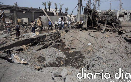 Aumentan a 80 los muertos por un ataque de EEUU contra un puerto petrolero en Yemen