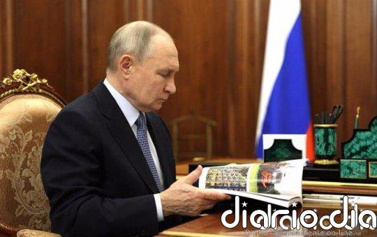 Putin declara una breve tregua unilateral en Ucrania por la Pascua para calibrar la "sinceridad" de Kiev